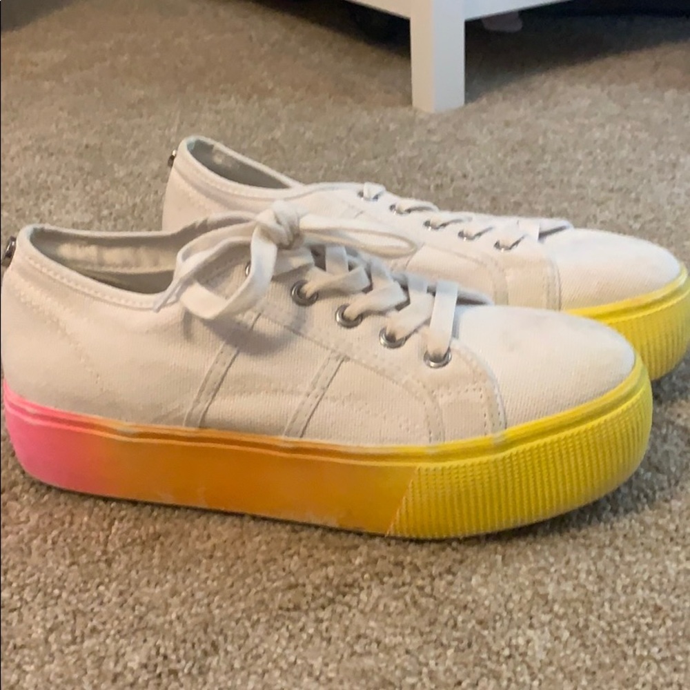 Platform sneakers